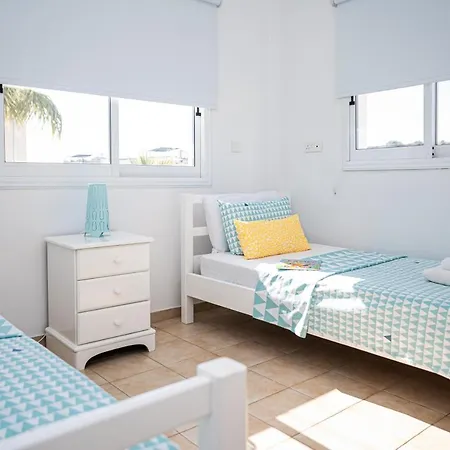 View Вилла Протарас